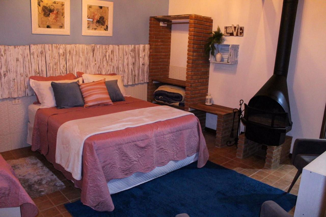 Chale Pico Agudo Hotell Santo Antônio do Pinhal Exteriör bild